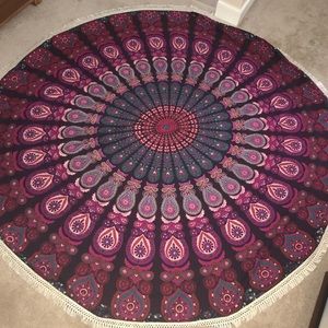 Round beach towel